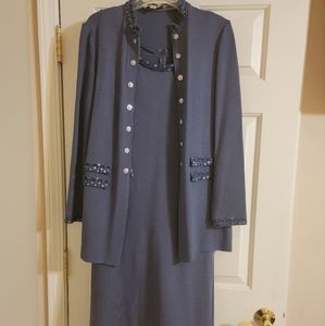 3 piece St. Johns suit